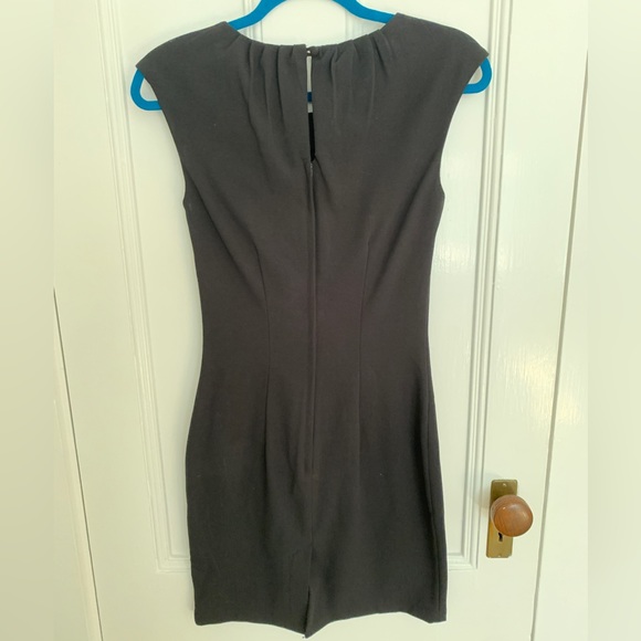 Barely used H&M black fitted dress - Picture 2 of 3